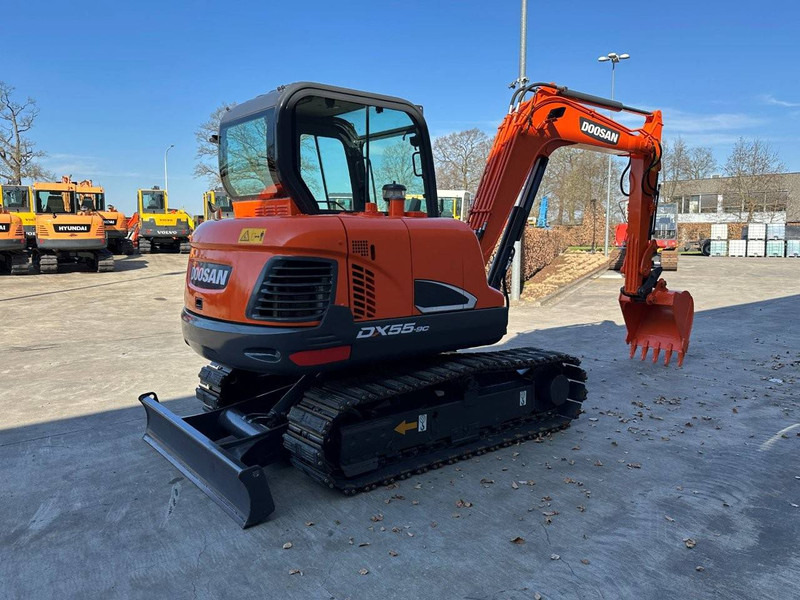 Doosan DX55-9C - Vikšrinis ekskavatorius: foto 4 Doosan DX55-9C - Vikšrinis ekskavatorius: foto 4