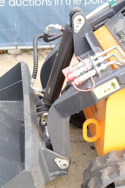 Nauja Vikšrinis krautuvas Fland: foto 11