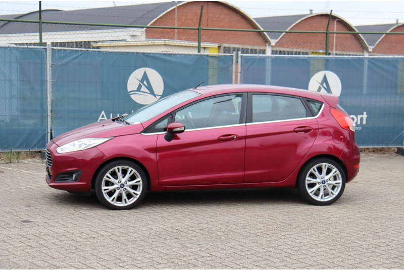 Ford Fiesta - Sedanas: foto 1 Ford Fiesta - Sedanas: foto 1