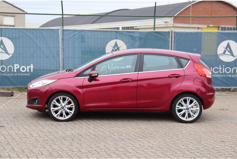 Ford Fiesta - Sedanas: foto 2 Ford Fiesta - Sedanas: foto 2