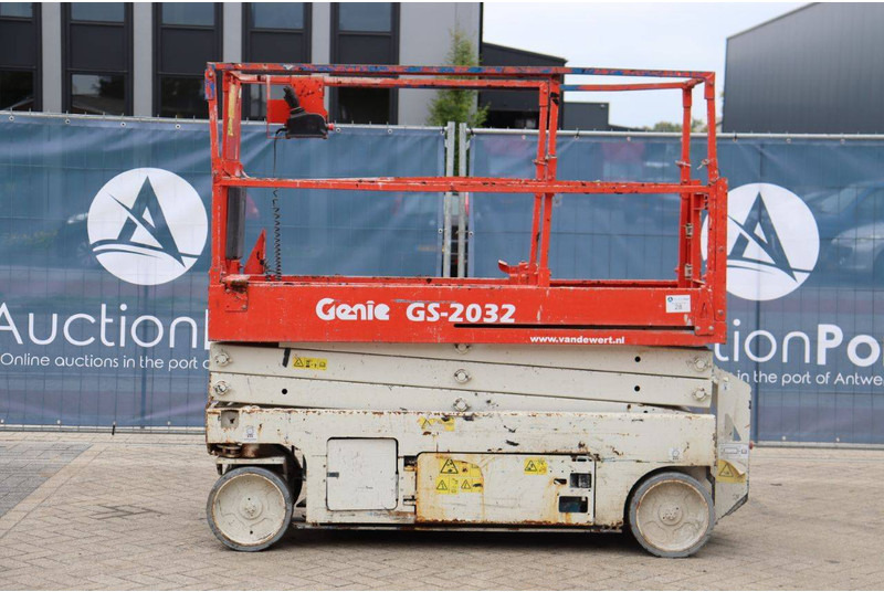 Genie GS-2032 - Žirklinis keltuvas: foto 2 Genie GS-2032 - Žirklinis keltuvas: foto 2