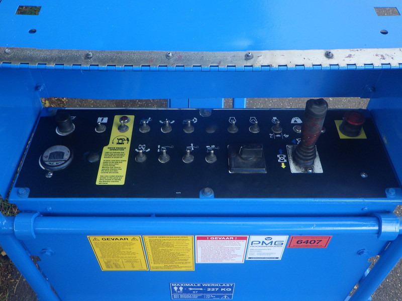 Genie Z-45/25J Bi - Alkūninis keltuvas: foto 5 Genie Z-45/25J Bi - Alkūninis keltuvas: foto 5