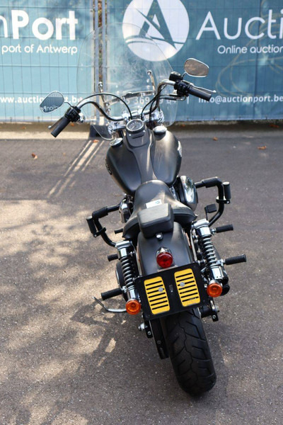 Harley-Davidson Dyna Street Bob - Motociklas: foto 5 Harley-Davidson Dyna Street Bob - Motociklas: foto 5