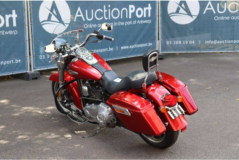 Harley-Davidson Dyna Switchback - Motociklas: foto 4 Harley-Davidson Dyna Switchback - Motociklas: foto 4