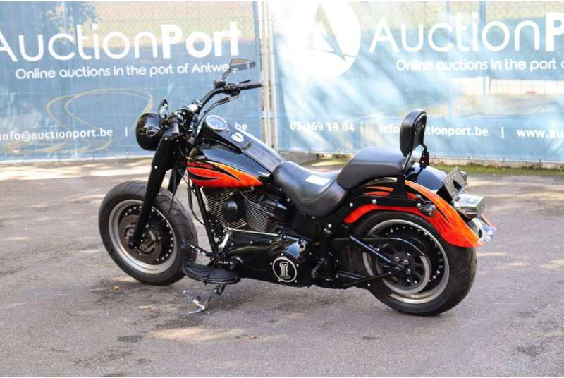 Harley-Davidson Fat Boy Low - Motociklas: foto 3 Harley-Davidson Fat Boy Low - Motociklas: foto 3