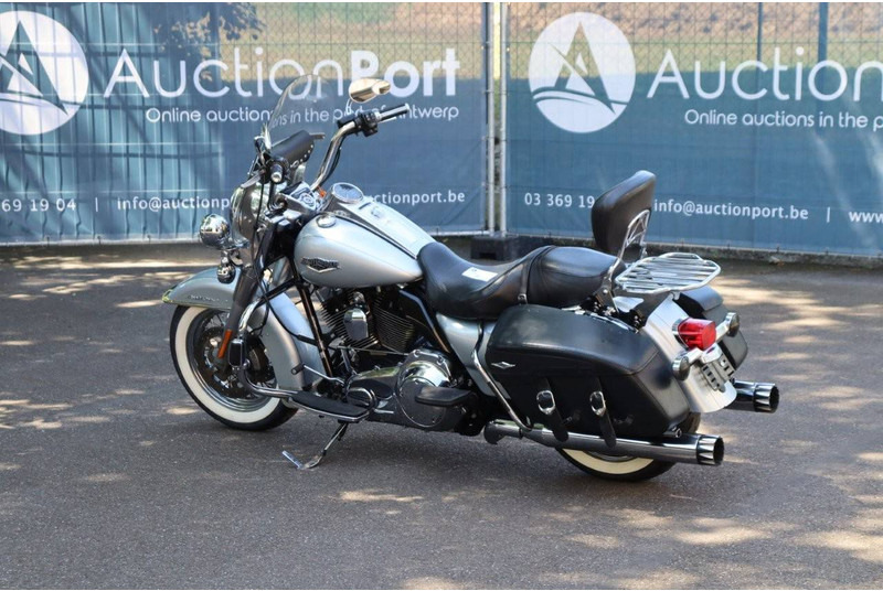 Harley-Davidson Road King Classic - Motociklas: foto 3 Harley-Davidson Road King Classic - Motociklas: foto 3