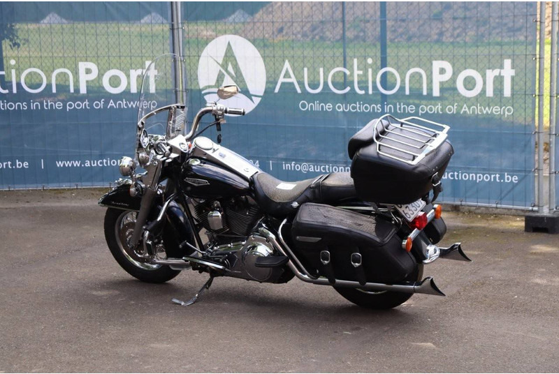Harley-Davidson Road King Classic - Motociklas: foto 3 Harley-Davidson Road King Classic - Motociklas: foto 3