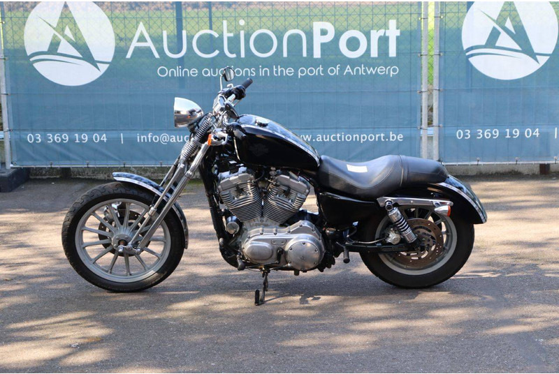 Harley-Davidson Sportster 883 Springer - Motociklas: foto 2 Harley-Davidson Sportster 883 Springer - Motociklas: foto 2