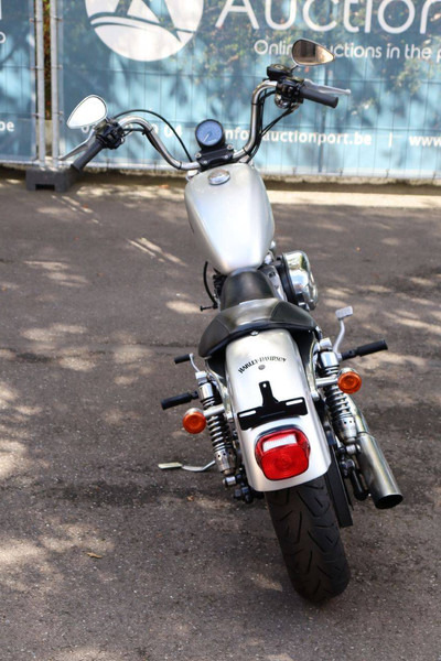 Harley-Davidson Sportster XL 883 Roadster - Motociklas: foto 5 Harley-Davidson Sportster XL 883 Roadster - Motociklas: foto 5