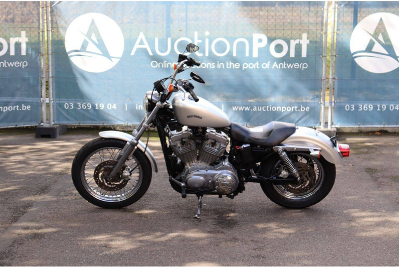 Harley-Davidson Sportster XL 883 Roadster - Motociklas: foto 2 Harley-Davidson Sportster XL 883 Roadster - Motociklas: foto 2