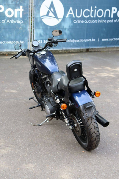 Harley-Davidson Sportster XL883 Iron - Motociklas: foto 5 Harley-Davidson Sportster XL883 Iron - Motociklas: foto 5