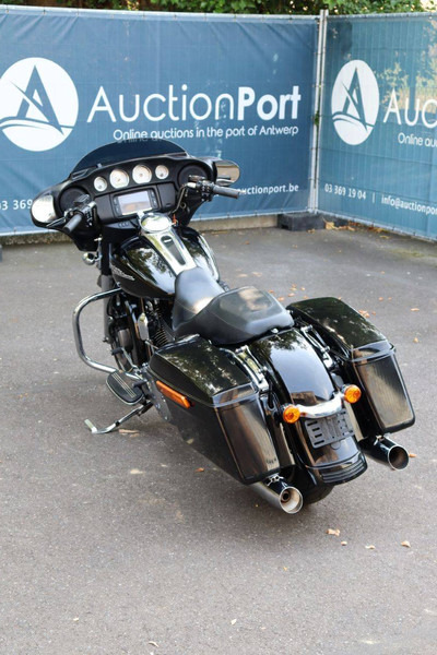 Harley-Davidson Street Glide - Motociklas: foto 4 Harley-Davidson Street Glide - Motociklas: foto 4