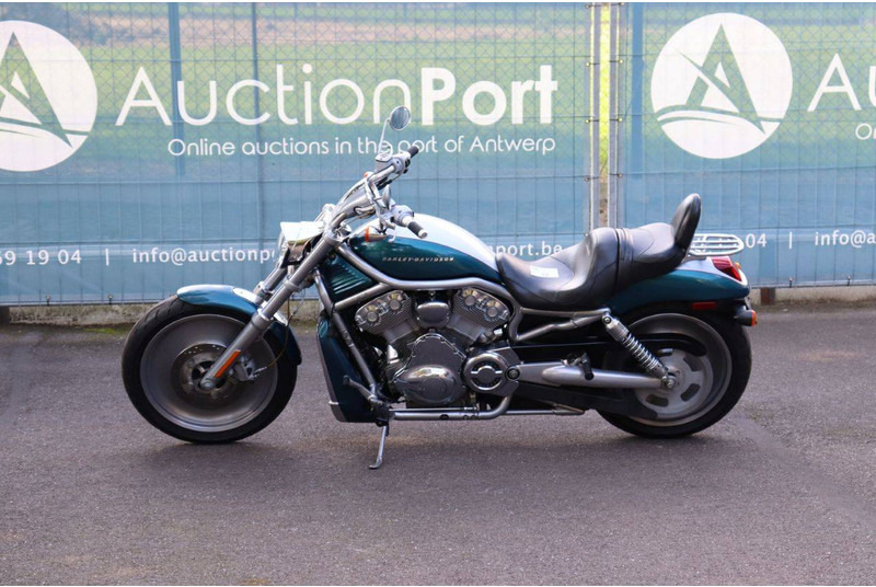 Harley-Davidson V-ROD VRSC - Motociklas: foto 1 Harley-Davidson V-ROD VRSC - Motociklas: foto 1