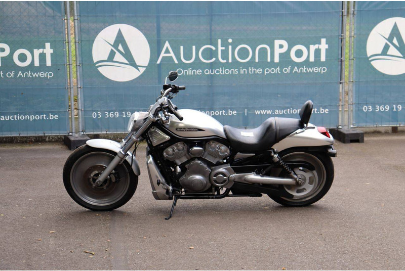Harley-Davidson V-Rod VRSC - Motociklas: foto 1 Harley-Davidson V-Rod VRSC - Motociklas: foto 1