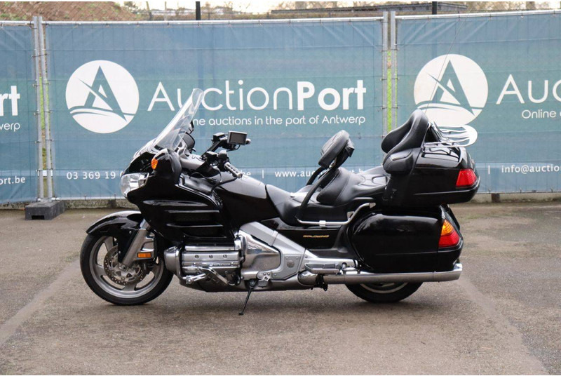 Honda GL1800 - Motociklas: foto 2 Honda GL1800 - Motociklas: foto 2