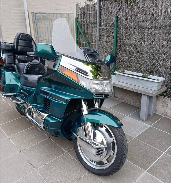 Honda 'Goldwing 20th anniversary (special edition) - Motociklas: foto 3 Honda 'Goldwing 20th anniversary (special edition) - Motociklas: foto 3