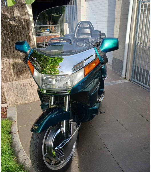 Honda 'Goldwing 20th anniversary (special edition) - Motociklas: foto 4 Honda 'Goldwing 20th anniversary (special edition) - Motociklas: foto 4
