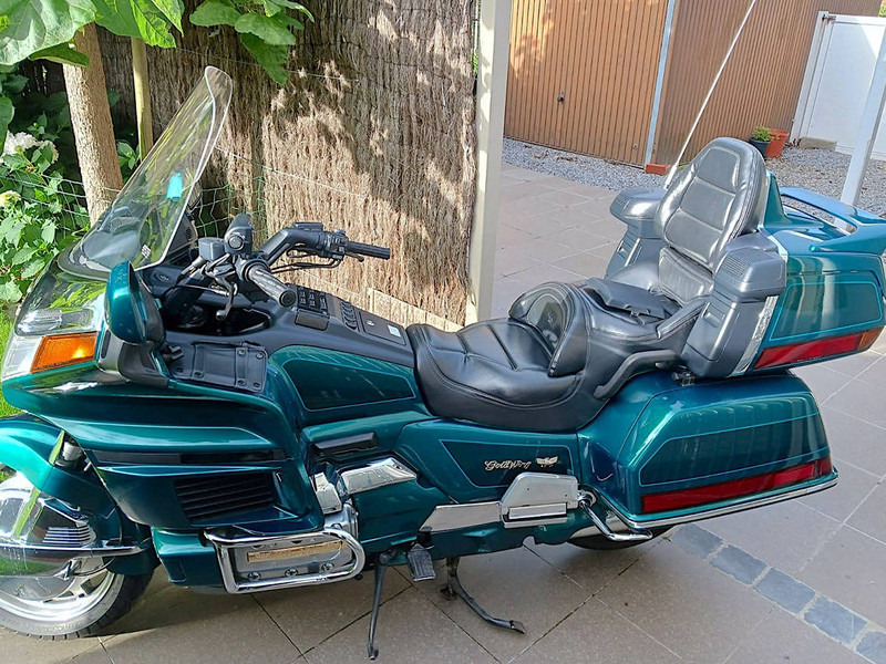 Honda 'Goldwing 20th anniversary (special edition) - Motociklas: foto 1 Honda 'Goldwing 20th anniversary (special edition) - Motociklas: foto 1