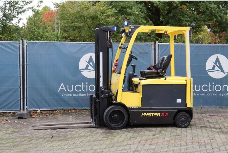 Hyster E3.2XN - Elektrinis krautuvas: foto 1 Hyster E3.2XN - Elektrinis krautuvas: foto 1