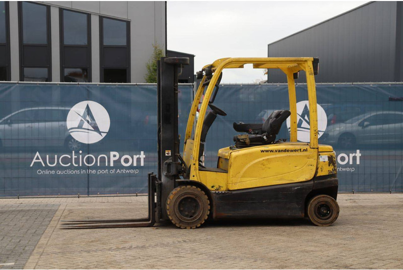 Hyster J3.0XN - Elektrinis krautuvas: foto 1 Hyster J3.0XN - Elektrinis krautuvas: foto 1
