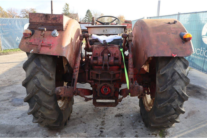 International harvester co 504 D - Traktorius: foto 4 International harvester co 504 D - Traktorius: foto 4