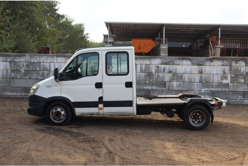 Iveco Daily 35C17 35C17 - Furgonas sunkvežimis: foto 2 Iveco Daily 35C17 35C17 - Furgonas sunkvežimis: foto 2
