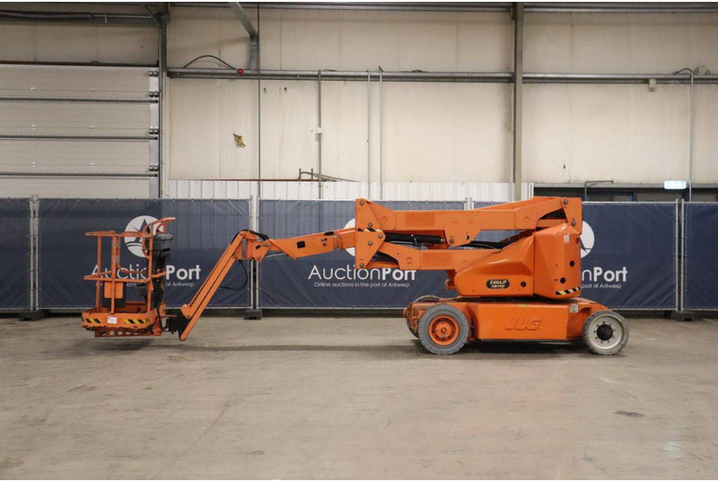 JLG E400AJPN - Alkūninis keltuvas: foto 2 JLG E400AJPN - Alkūninis keltuvas: foto 2