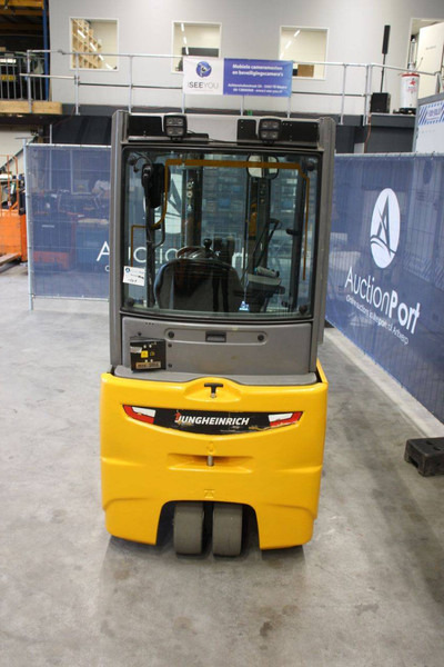 Jungheinrich EFG220 - Elektrinis krautuvas: foto 4 Jungheinrich EFG220 - Elektrinis krautuvas: foto 4