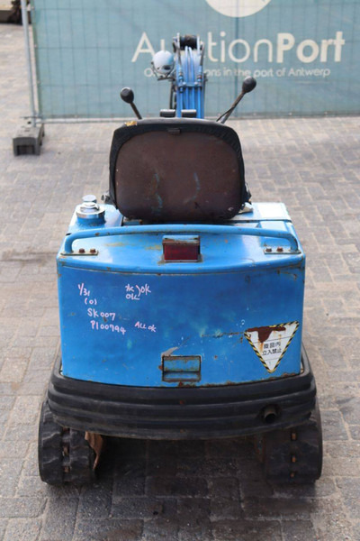 Kobelco SK007 - Mini ekskavatorius: foto 5 Kobelco SK007 - Mini ekskavatorius: foto 5