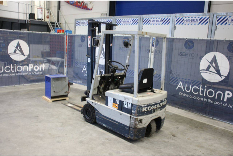 Komatsu FB13M-2 - Elektrinis krautuvas: foto 3 Komatsu FB13M-2 - Elektrinis krautuvas: foto 3