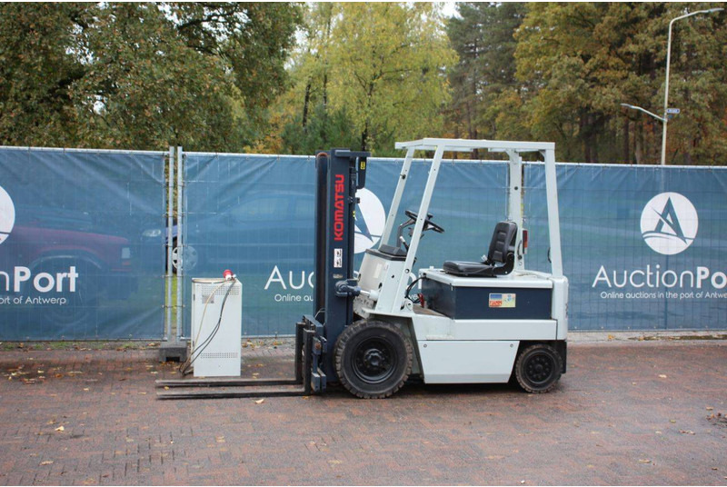 Komatsu FB20-3 - Elektrinis krautuvas: foto 1 Komatsu FB20-3 - Elektrinis krautuvas: foto 1