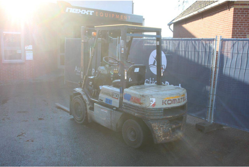 Komatsu FD30T-11E - Dyzelinis krautuvas: foto 3 Komatsu FD30T-11E - Dyzelinis krautuvas: foto 3