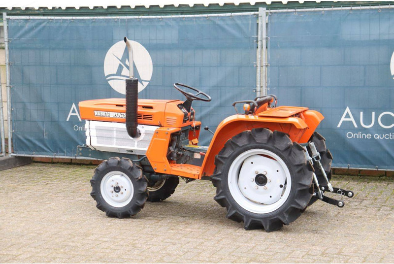 Kubota B1600DT - Traktorius: foto 3 Kubota B1600DT - Traktorius: foto 3