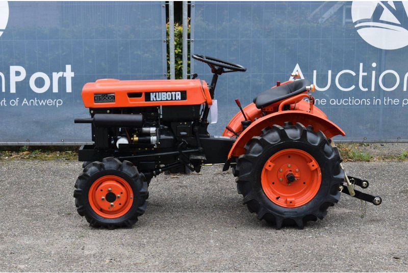 Kubota B5000 - Traktorius: foto 2 Kubota B5000 - Traktorius: foto 2