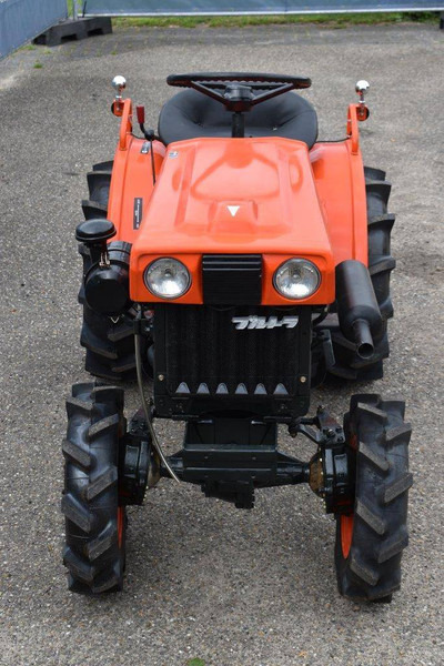 Traktorius Kubota B5000: foto 9