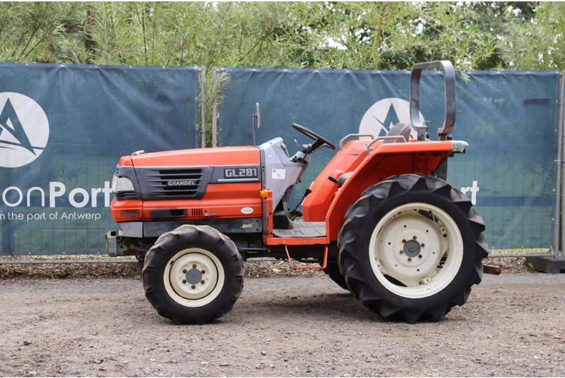 Kubota GL281 Grandel - Traktorius: foto 1 Kubota GL281 Grandel - Traktorius: foto 1
