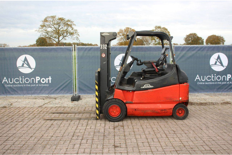 Linde E30/03/600 - Elektrinis krautuvas: foto 2 Linde E30/03/600 - Elektrinis krautuvas: foto 2