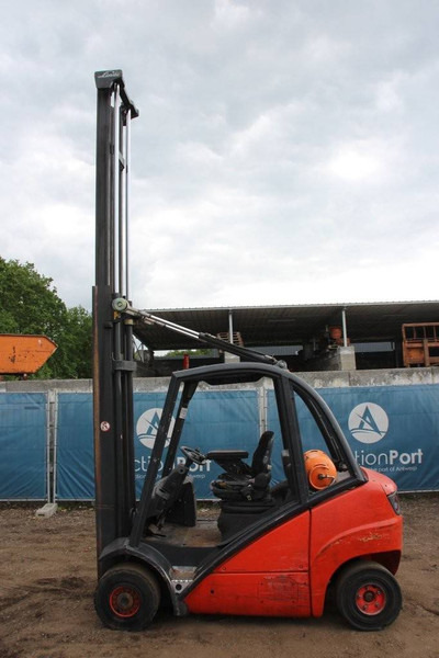 Linde H25T - Krautuvas-visureigis: foto 4 Linde H25T - Krautuvas-visureigis: foto 4