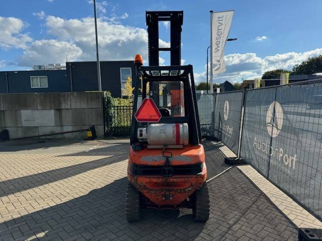 Linde H30T - Dujinis krautuvas: foto 5 Linde H30T - Dujinis krautuvas: foto 5