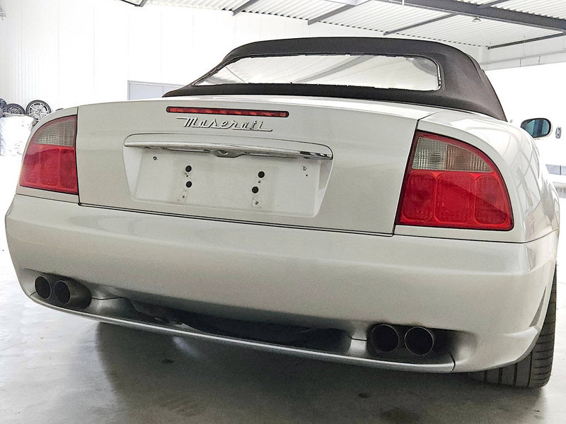 Maserati Spyder Cambiocorsa - Lengvasis automobilis: foto 3 Maserati Spyder Cambiocorsa - Lengvasis automobilis: foto 3