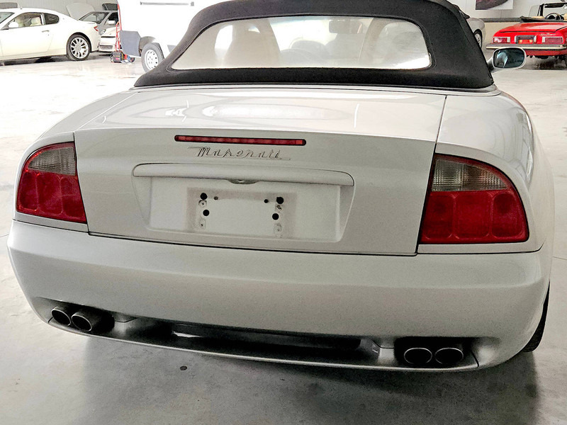 Maserati Spyder Cambiocorsa - Lengvasis automobilis: foto 4 Maserati Spyder Cambiocorsa - Lengvasis automobilis: foto 4