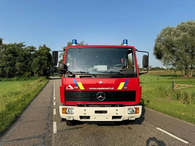 Mercedes-Benz 1124 - Gaisrinė mašina: foto 2 Mercedes-Benz 1124 - Gaisrinė mašina: foto 2