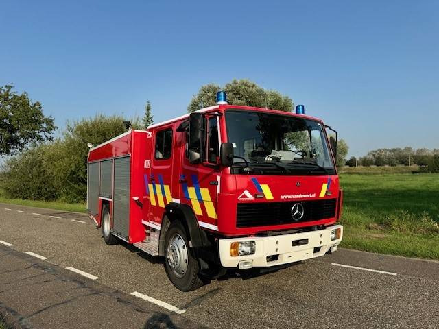 Mercedes-Benz 1124 - Gaisrinė mašina: foto 3 Mercedes-Benz 1124 - Gaisrinė mašina: foto 3