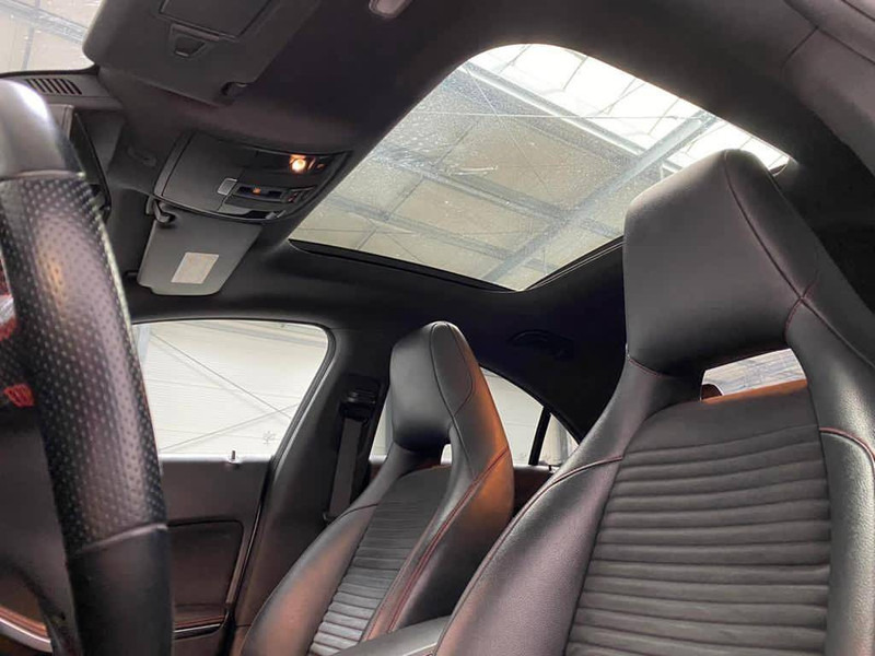Mercedes-Benz CLA-Klasse 220 CDI - Lengvasis automobilis: foto 3 Mercedes-Benz CLA-Klasse 220 CDI - Lengvasis automobilis: foto 3