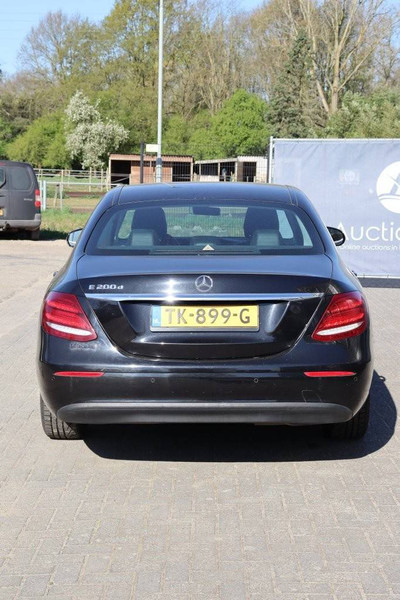 Mercedes-Benz E-Klasse 200 D - Sedanas: foto 4 Mercedes-Benz E-Klasse 200 D - Sedanas: foto 4
