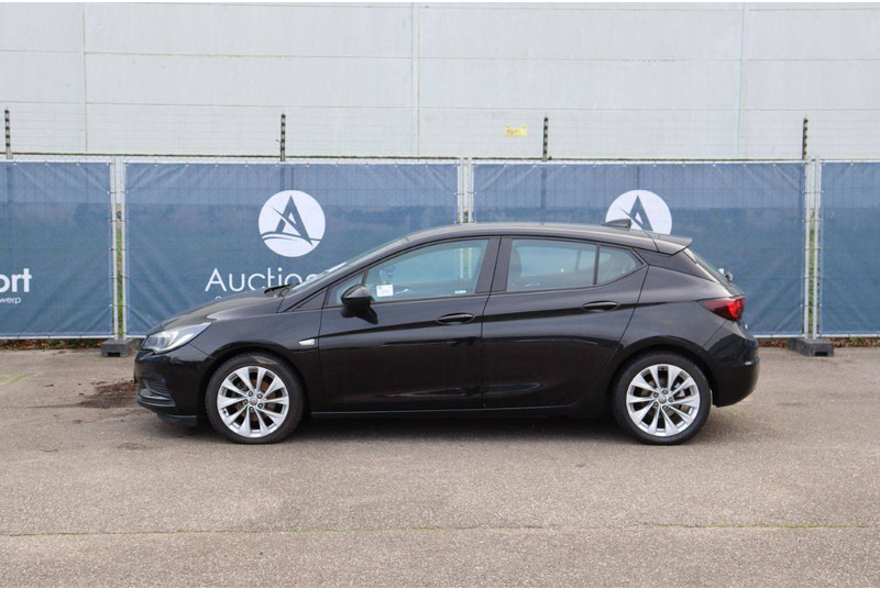 Opel Astra - Sedanas: foto 2 Opel Astra - Sedanas: foto 2