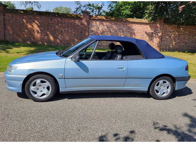 Peugeot 306 Cabriolet 1.6 Automatic - Lengvasis automobilis: foto 2 Peugeot 306 Cabriolet 1.6 Automatic - Lengvasis automobilis: foto 2