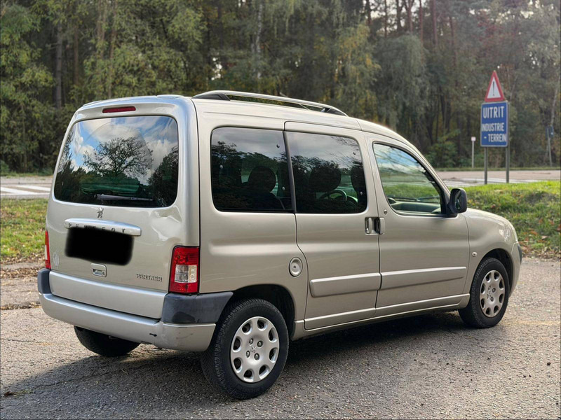 Peugeot Partner 1.6 HDI - Sedanas: foto 2 Peugeot Partner 1.6 HDI - Sedanas: foto 2