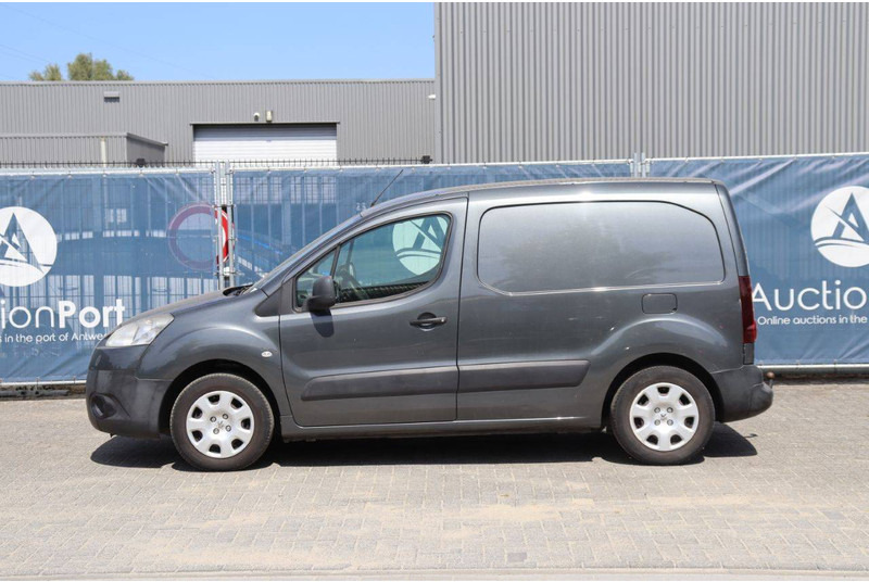 Peugeot Partner - Krovininis mikroautobusas: foto 2 Peugeot Partner - Krovininis mikroautobusas: foto 2