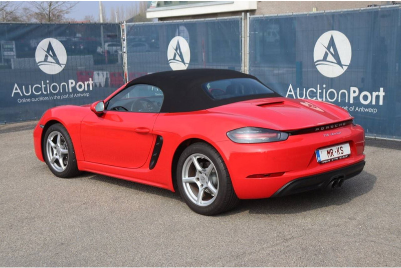 Porsche 718 Boxster - Lengvasis automobilis: foto 4 Porsche 718 Boxster - Lengvasis automobilis: foto 4